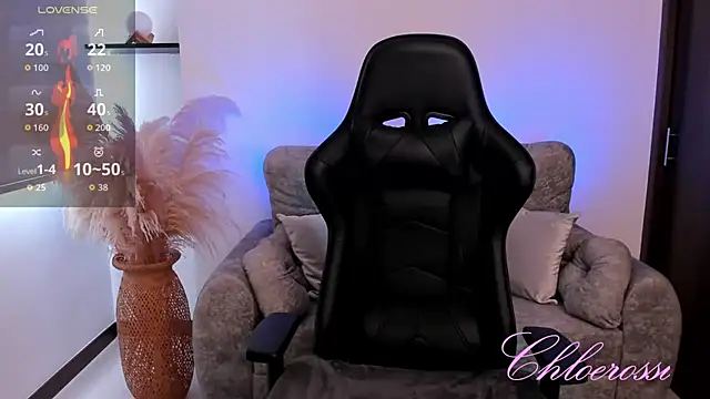 Snapshot of chloerossi chatting on 11-28-25, 03:25 chloerossi online show from 11-28-25, 03:25