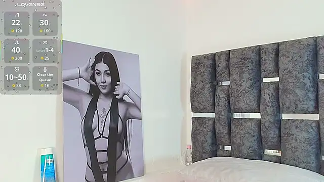 Natasharuso online show from 12-20-25, 12:56