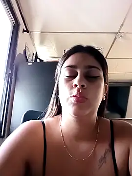 Latina sexy1 online show from 02-08-26, 04:43