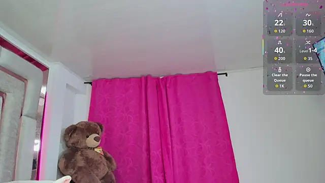 Snapshot of kimjonnes01 chatting on 01-10-26, 02:46 kimjonnes01 online show from 01-10-26, 02:46