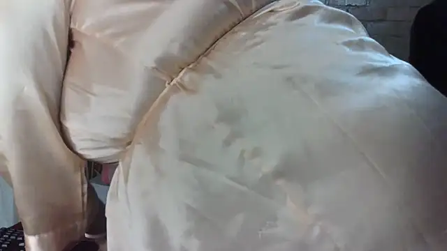 Snapshot of DIRTIENASTY chatting on 03-03-25, 06:37 DIRTIENASTY online show from 03-03-25, 06:37