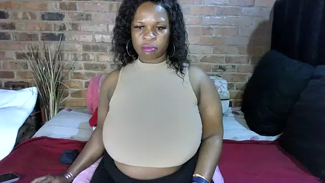 Snapshot of DIRTIENASTY chatting on 11-19-25, 05:07 DIRTIENASTY online show from 11-19-25, 05:07