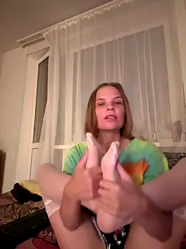 LeyaJohnson online show from 09-28-25, 03:17