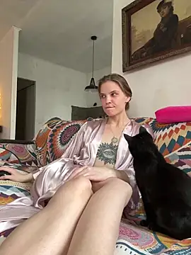 Snapshot of LeyaJohnson chatting on 03-19-26, 01:26 LeyaJohnson online show from 03-19-26, 01:26