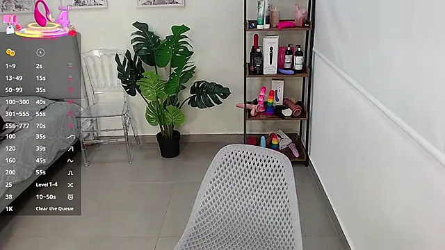 Sassy--Girl online show from 03-17-25, 06:11