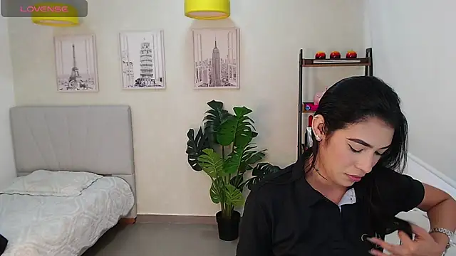 Sassy--Girl online show from 03-18-25, 06:04