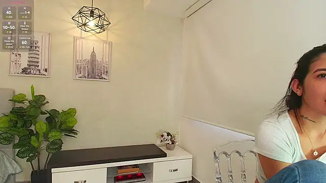 Sassy--Girl online show from 09-25-25, 06:11