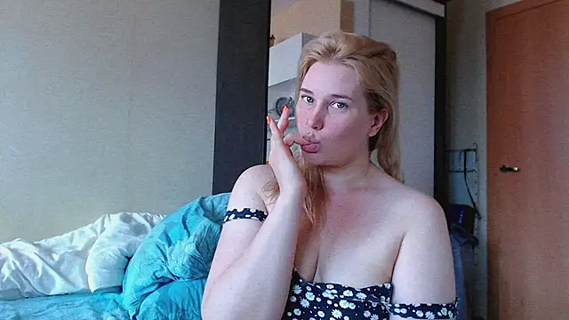 mmmPinUpGirl online show from 07-13-26, 12:19