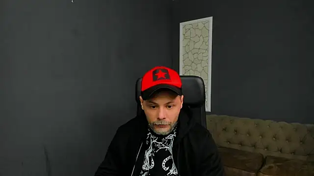 BrianHunts online show from 12-19-25, 06:20