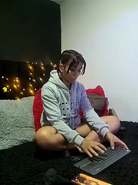 Sofynix online show from 03-21-25, 03:44