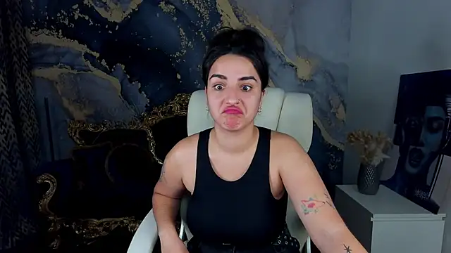 Daphne Moss online show from 03-15-25, 01:40