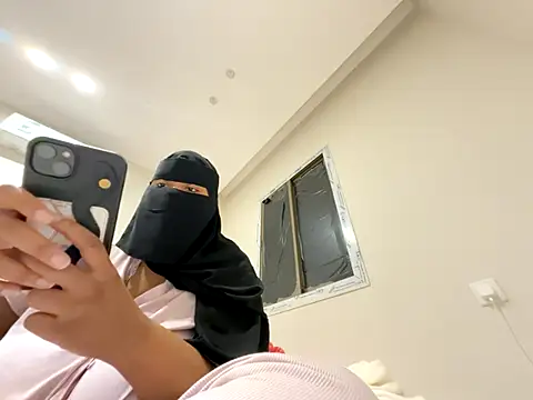 Submissive Arab online show from 12-20-25, 10:39