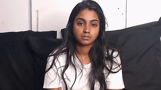 Delilah Blazee online show from 03-04-25, 05:56