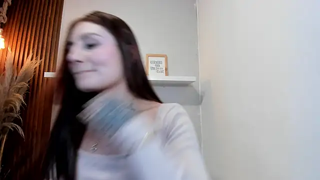 LANA-JONNES online show from 11-07-25, 09:48