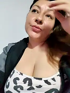 Snapshot of sakotodika chatting on 02-10-25, 04:19 sakotodika online show from 02-10-25, 04:19