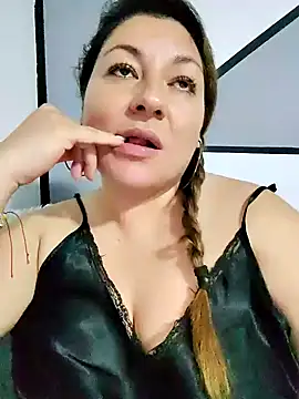 Snapshot of sakotodika chatting on 03-12-25, 04:30 sakotodika online show from 03-12-25, 04:30