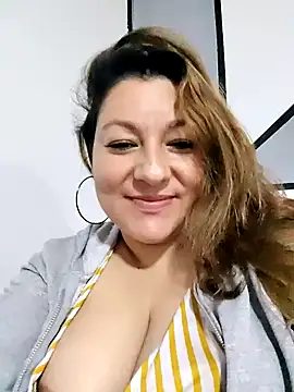 Snapshot of sakotodika chatting on 03-15-25, 01:41 sakotodika online show from 03-15-25, 01:41