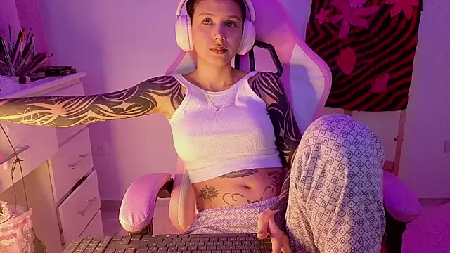 goddess vee  online show from 04-17-26, 11:08