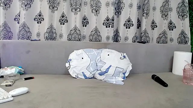 sweetdaiana23 online show from 04-17-26, 12:35