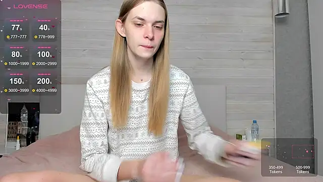 molly hunt  online show from 01-30-25, 03:33