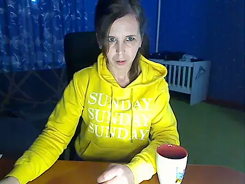 loveis007 online show from 12-04-25, 07:22