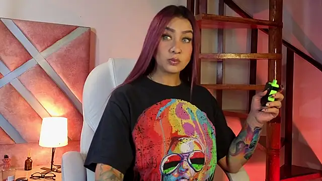  kelly hous36 online show from 12-04-25, 11:30