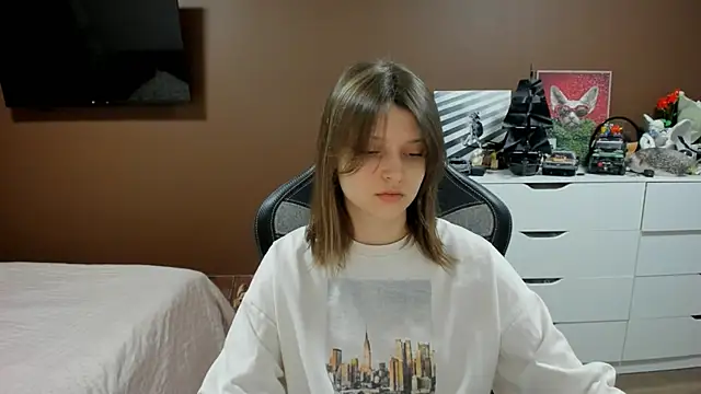 SoniNesti online show from 04-24-26, 02:30