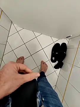 Snapshot of Boring_one chatting on 02-20-26, 12:27 Boring one online show from 02-20-26, 12:27