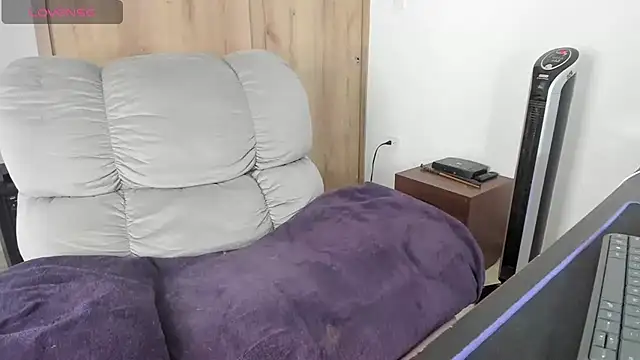 xspecialoomx online show from 08-01-26, 01:32