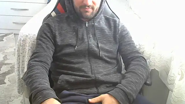 Snapshot of crazybaby5461 chatting on 11-17-25, 11:49 crazybaby5461 online show from 11-17-25, 11:49