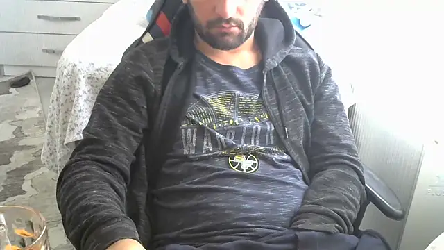 Snapshot of crazybaby5461 chatting on 11-18-25, 09:03 crazybaby5461 online show from 11-18-25, 09:03