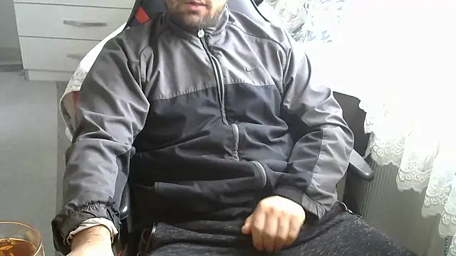 Snapshot of crazybaby5461 chatting on 01-11-26, 10:42 crazybaby5461 online show from 01-11-26, 10:42