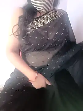 Snapshot of sangeetha4bide chatting on 03-06-26, 08:55 sangeetha4bide online show from 03-06-26, 08:55