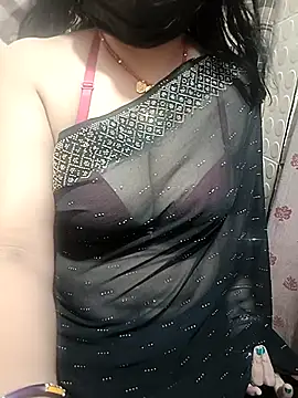 Snapshot of sangeetha4bide chatting on 03-13-26, 05:47 sangeetha4bide online show from 03-13-26, 05:47