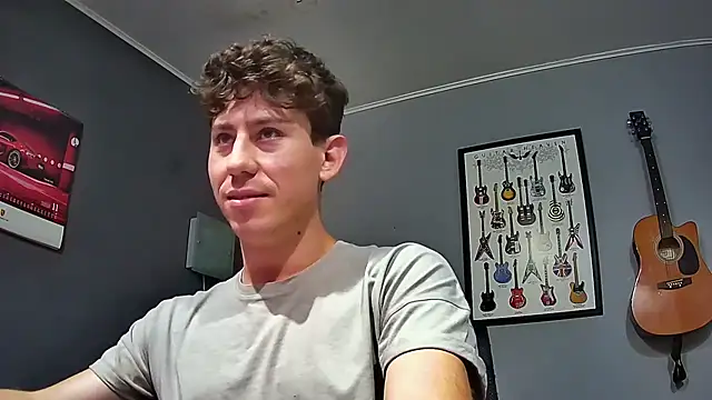 Snapshot of saint_not chatting on 01-20-25, 02:01 saint not online show from 01-20-25, 02:01