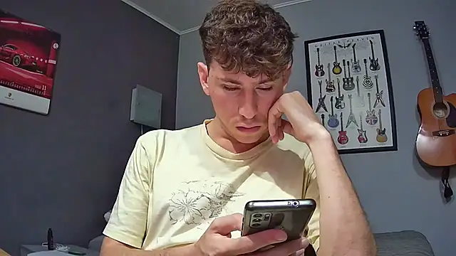 Snapshot of saint_not chatting on 02-10-25, 02:52 saint not online show from 02-10-25, 02:52