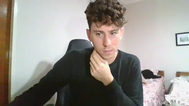 Snapshot of saint_not chatting on 02-25-25, 04:00 saint not online show from 02-25-25, 04:00