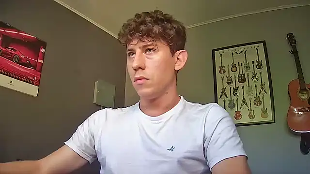 Snapshot of saint_not chatting on 03-21-25, 01:12 saint not online show from 03-21-25, 01:12