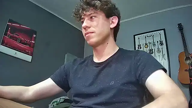 Snapshot of saint_not chatting on 10-24-25, 12:19 saint not online show from 10-24-25, 12:19