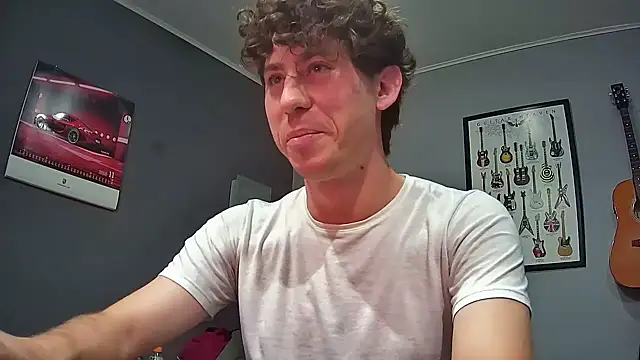 Snapshot of saint_not chatting on 11-03-25, 01:40 saint not online show from 11-03-25, 01:40