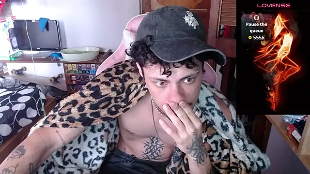 Apolo S online show from 03-18-26, 12:41