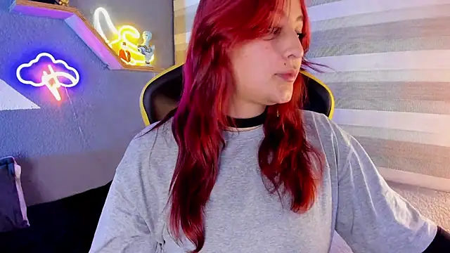 Snapshot of AnaPola chatting on 02-07-25, 08:44 AnaPola online show from 02-07-25, 08:44