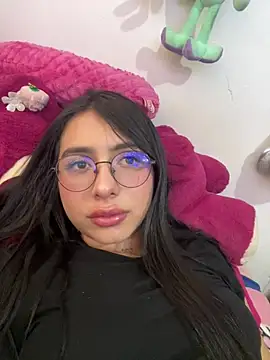 isabella jade online show from 01-28-25, 05:03