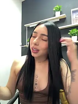 Snapshot of isabella_jade chatting on 12-20-25, 11:56 isabella jade online show from 12-20-25, 11:56