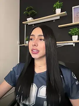 Snapshot of isabella_jade chatting on 01-14-26, 10:47 isabella jade online show from 01-14-26, 10:47