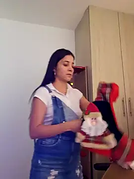 Snapshot of miaeyes chatting on 12-04-24, 03:32 miaeyes online show from 12-04-24, 03:32