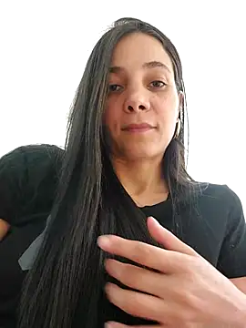 Snapshot of miaeyes chatting on 11-11-25, 06:52 miaeyes online show from 11-11-25, 06:52