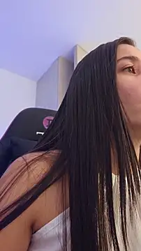 Snapshot of miaeyes chatting on 11-12-25, 03:34 miaeyes online show from 11-12-25, 03:34