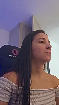 Snapshot of miaeyes chatting on 11-19-25, 01:55 miaeyes online show from 11-19-25, 01:55