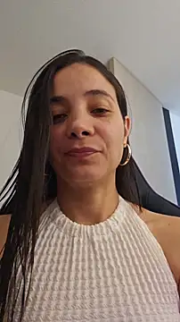 Snapshot of miaeyes chatting on 11-27-25, 01:57 miaeyes online show from 11-27-25, 01:57